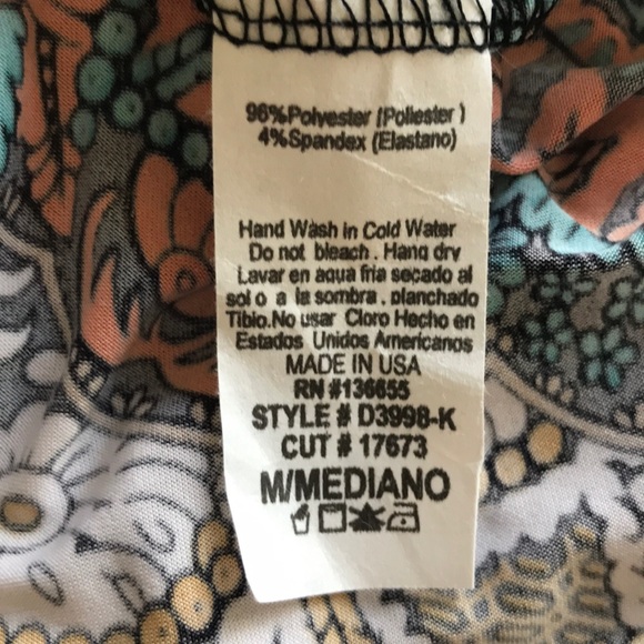 MEDALLION BORDER MAXI DRESS. - Picture 8 of 8